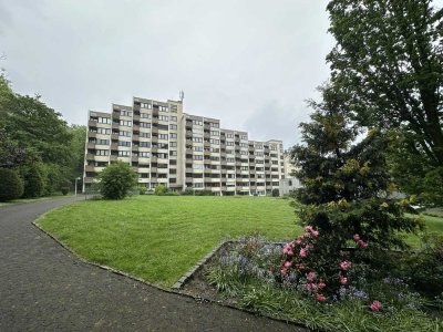 Exklusive, gepflegte 2-Zimmer-Wohnung mit Terrasse und Einbauküche in Aachen