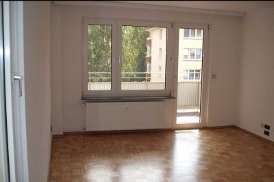 3 Zimmer Wohnung mit Balkon