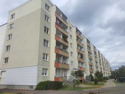 4-Raumwohnung mit Balkon und Aufzug