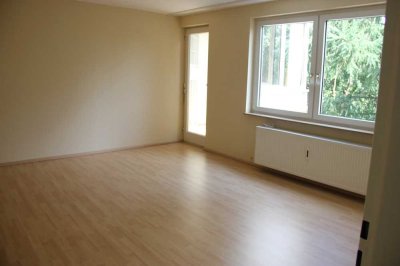 Zentral und doch "im Grünen" : Gemütliches 1-Zimmer-Appartement direkt am Bieberer Wald