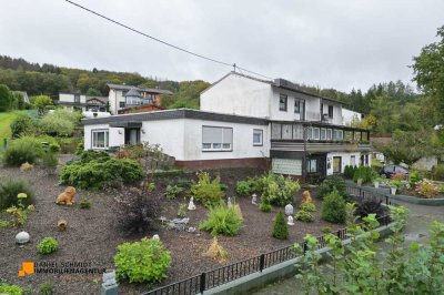 Doppelhaushälfte in Forst-Seifen – Wohnen mit Garten in ruhiger Lage