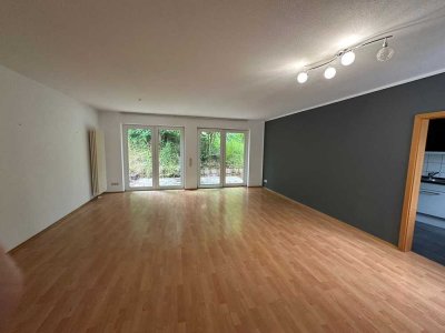 3 Zimmer, Küche, Bad, outlet Balkon und Keller