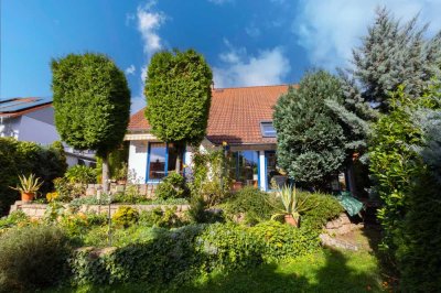 Hochwertiges Architektenhaus im Grünen mit moderner Heiztechnik