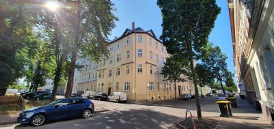 Attraktive Dreiraumwohnung im Herzen der Stadt mit neuer Einbauküche