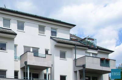 Freundliche Dachgeschoßwohnung mit Terrasse