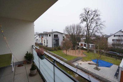 Stilvolle, neuwertige 4,5-Zimmer-Wohnung mit geh. Innenausstattung mit Balkon und EBK in Stuttgart