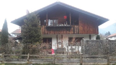 Gepflegte 3-Zimmer-Wohnung mit Balkon und Bergblick in Lenggries