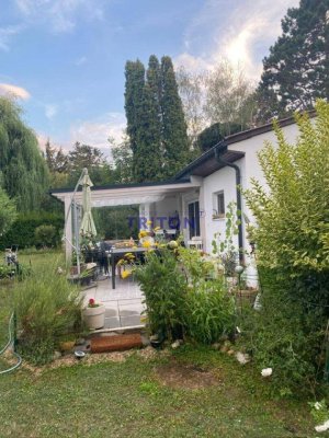 Ihr Ferienparadies am Neufeldersee – Mit wunderschön angelegtem Garten, direktem Seezugang und drei Fahrrädern im Preis