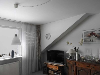 Freundliche 3-Zimmer-Dachgeschosswohnung mit Balkon in Geilenkirchen