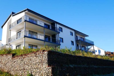 Ihr neuer Wohn(t)raum in Weitramsdorf: 3-Zimmer-Neubau-Wohnung mit großem Balkon und herrliche