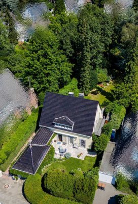 Stillvolles Landhaus in bester Rheinnähe mit idyllischem Garten