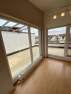 Exklusive, gepflegte 4,5-Zimmer-Penthouse-Wohnung mit 2 Terrassen in Freiberg