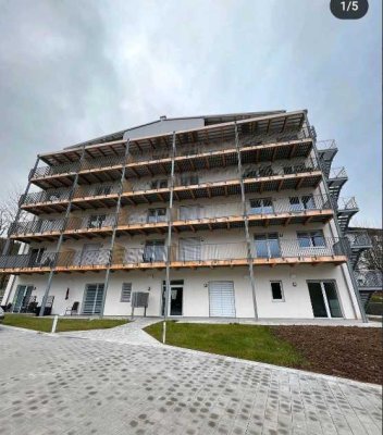 Exklusive 1-Zimmer-Wohnung mit Balkon und EBK in Nabburg