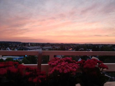 Stilvolle 2-Zimmer-Wohnung mit Balkon und Einbauküche in Neuried