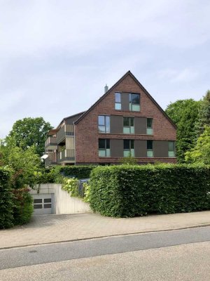 Stilvolle 3-Zimmer-Wohnung mit gehobener Innenausstattung mit Balkon und Einbauküche in Wedel