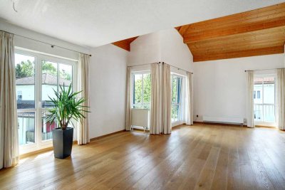 Einziehen und Wohlfühlen!Außergewöhnliche 2 Zimmer-Galerie-Wohnung in ruhiger Lage von Geretsried