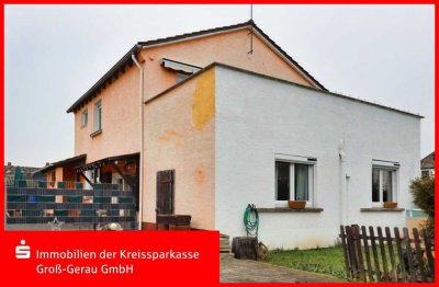 *** Zweifamilienhaus mit viel Potential ***