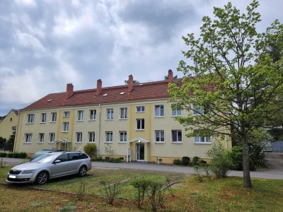 Ruhig gelegene, provisionsfreie 2-Zimmer ETW mit Balkon, 2 Kellern, neuer Gasheizung aus 10/2023