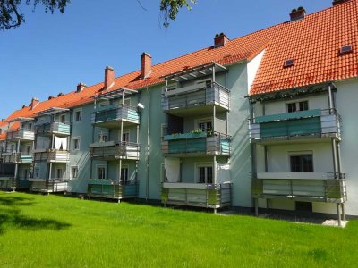 schöne sonnige 2-Zimmerwohnung mit Balkon in bahnhofsnähe