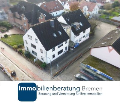 Mehrfamilienhaus mit 13 Wohneinheiten und Stellplätzen