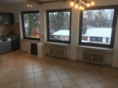 Schöne 4-Zimmer Wohnung mit ansprechender Ausstattung und Balkon in Miesbach