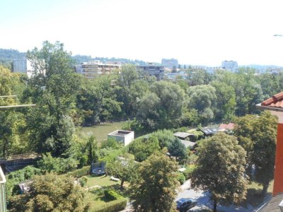 ANderMUR nahe Lendplatz sonnige 2ZI mit 2 Balkone