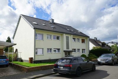 Mehrfamilienhaus mit Garten und Garagen in Erftstadt-Liblar