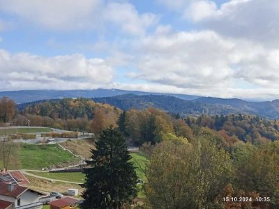 Schöne, renovierte 2-Zimmer-Ferienwohnung in toller Aussichtslage