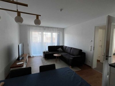 Moderne Drei-Zimmer-Wohnung in Augsburg mit Balkon und Einbauküche