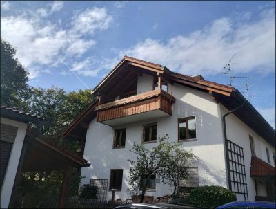 Von Privat! Stilvolle 2-Zimmer-DG-Wohnung mit Wohnküche und großem Balkon in Ebenhausen/Schäftlarn