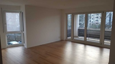 3,5-Zi.-Whg mit Süd-West Balkon, neue EBK