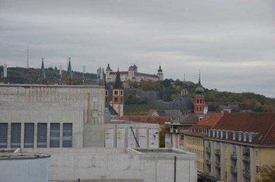 Penthouse-Wohnung mit großer Dachterrasse und Festungsblick in Würzburg