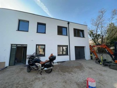 Süchteln, 2 Wohnungen mit 90 und 125 qm WfL. in e. 3-Familienhaus Neubau 2025 mit Glaswintergarten