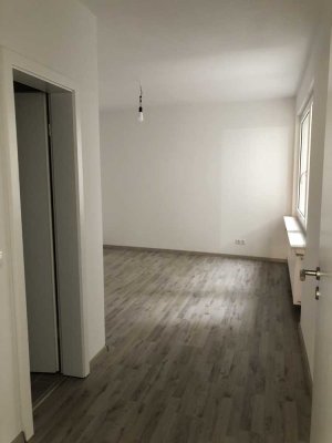 Stilvolle, neuwertige 3-Zimmer-Wohnung mit Balkon und EBK in Bremen