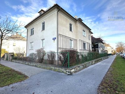 Altbauwohnung mit Gartenanteil in zentraler Lage