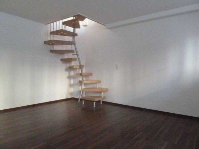 **ALTSTADT** Individuelle 2,5- ZKB Erdgeschossmaisonette mit Terrasse direkt am Stadtbach