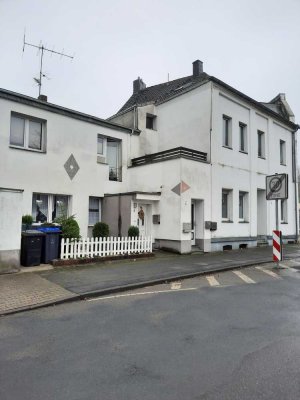 IMMOKONZEPT-NIEDERRHEIN: Mehrfamilienhaus, 5 schöne Wohneinheiten, 2 Gärten, Balkon, etc....