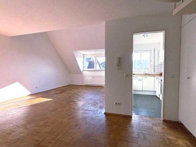 2-Zimmer-Wohnung mit zusätzlicher Empore: Modernes Wohnen mit Charme in der  Hofheimer Altstadt!