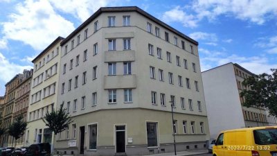 Wohnung mit Balkon im 1.Obergeschoss mit Einbauküche und Balkon