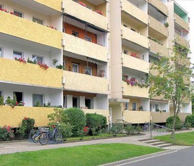 4-Raum-Wohnung in familienfreundlicher und zentraler Lage...