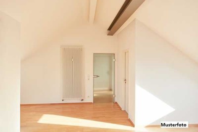 3-Zimmer-Wohnung mit Balkon und Garage