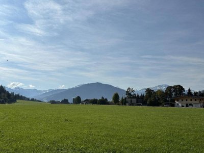 Wohnhaus in idyllischer Lage mit Bergblick