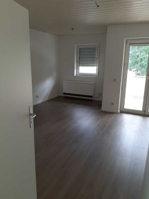 2 Zi Küche Dusch Bad -Balkon- KELSTERBACH- Waldrand-