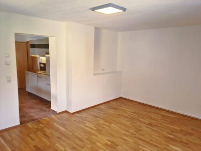 Sehr schöne und helle 3 Zimmer Wohnung, 70 m²