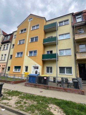 schöne 2-Raum Wohnung mit Balkon im 2 OG