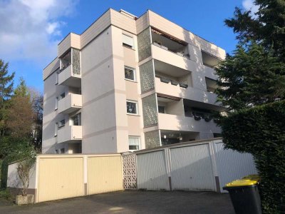 Großzügige, modernisierte Wohnung mit 2 Balkonen  und Garage in der nördl.  Gartenstadt