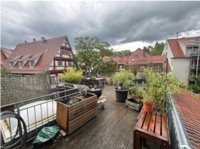 Schöne Dachgeschoss-Wohnung mit Dachterrasse im Herzen der Esslinger Altstadt