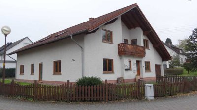 Helle 4ZKB-Whg+HWR+2 Balkone +EBK im 2-Familienhaus, 2km zum BH MTB