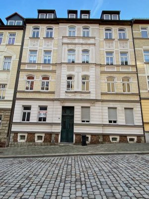 Schöne 2Raum-Wohnung mit Balkon am Stadtrand von Weißenfels