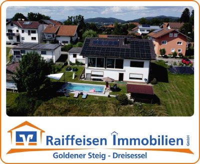 Traumhaus mit Pool in herrlicher Aussichtslage - bei Waldkirchen